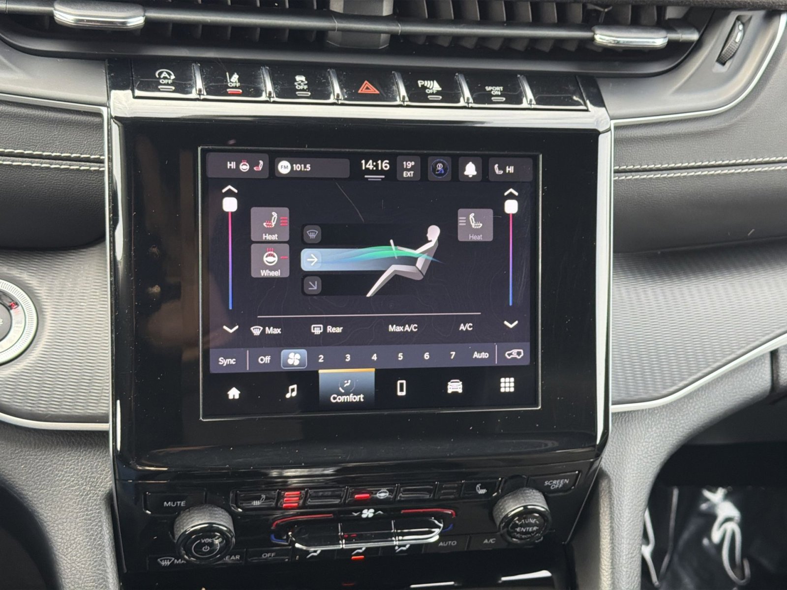 Used 2023 Jeep Grand Cherokee Altitude image 20