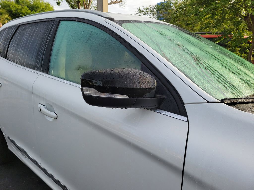 Used 2017 Volvo XC60 T5 Dynamic w/ Preferred Option Package image 10