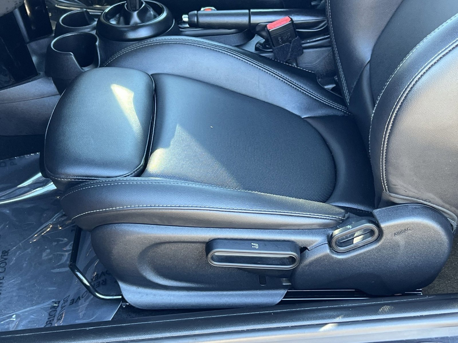 Used 2022 MINI Cooper S w/ Premium Package image 15