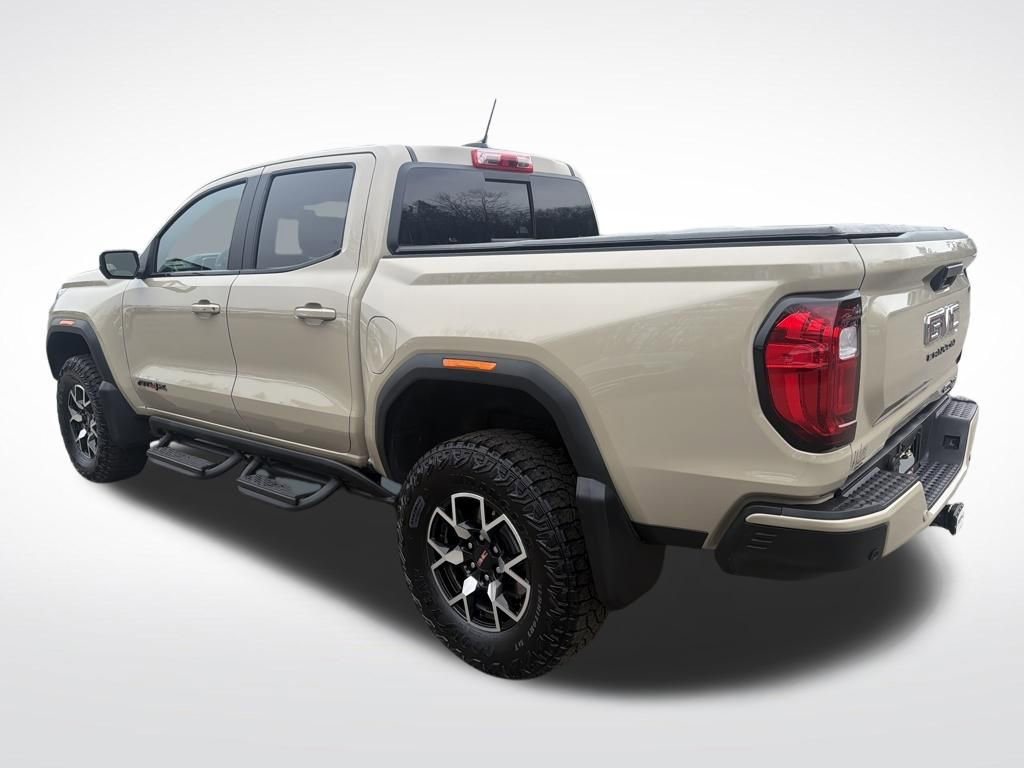 Certified 2024 GMC Canyon AT4X image 3