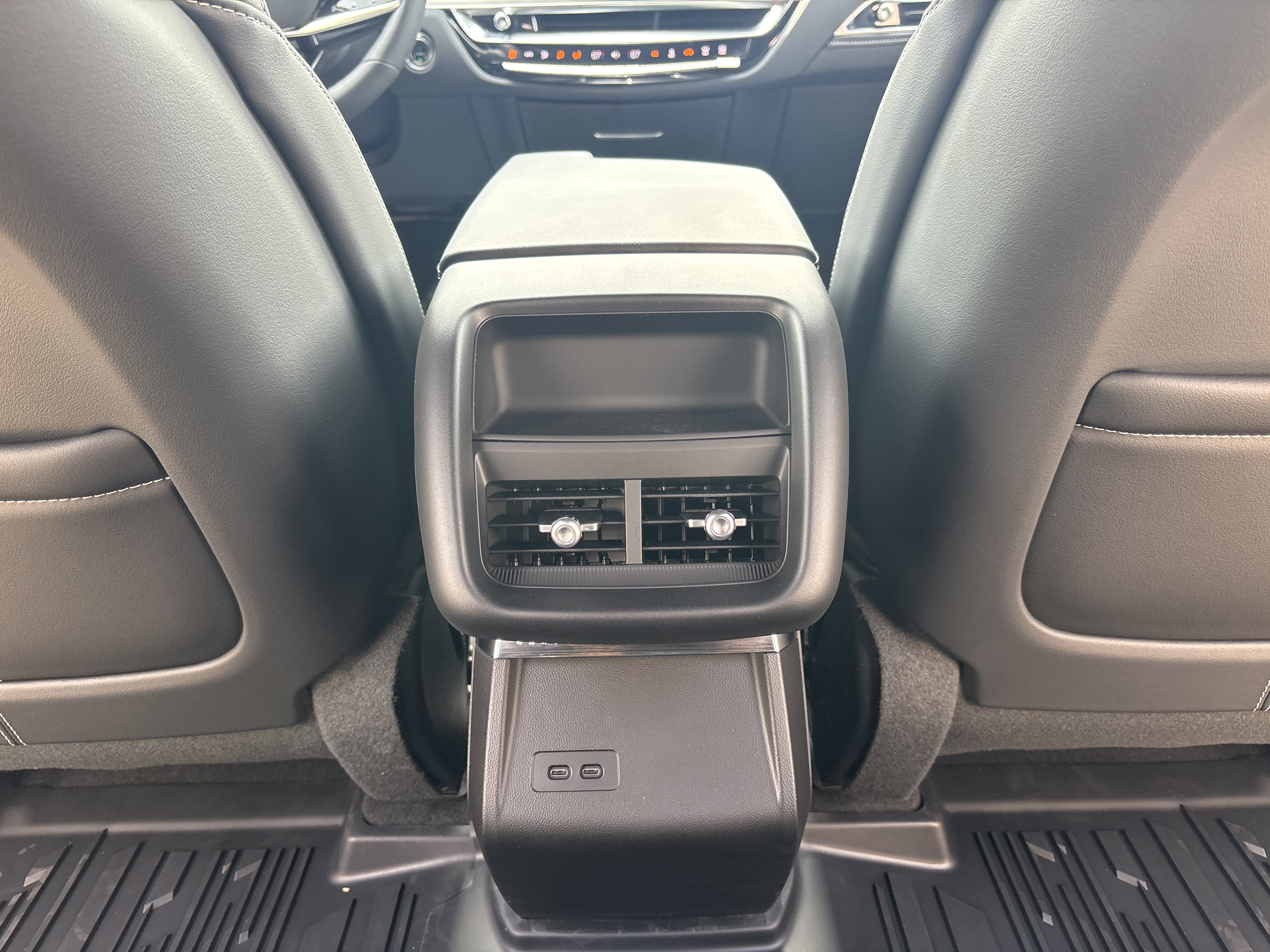 New 2025 Cadillac Lyriq Sport w/ LPO, Floor Liner Package image 32