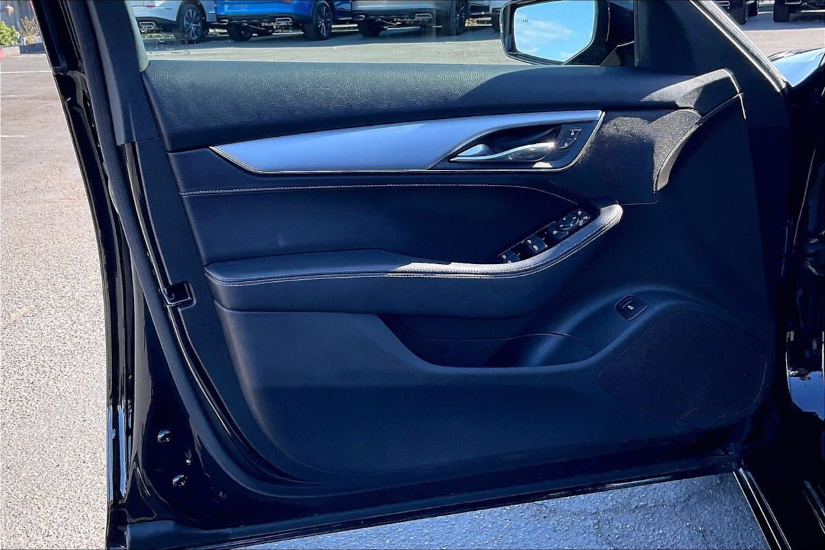 Used 2023 Cadillac CT5 Luxury RWD image 19
