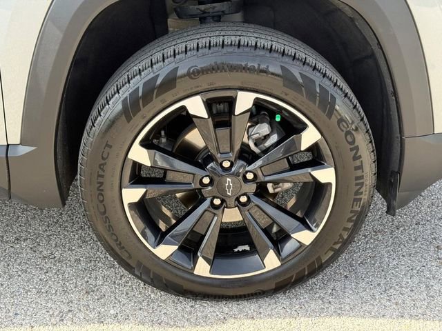 Used 2025 Chevrolet Equinox RS w/ Safety and Technology Package image 7