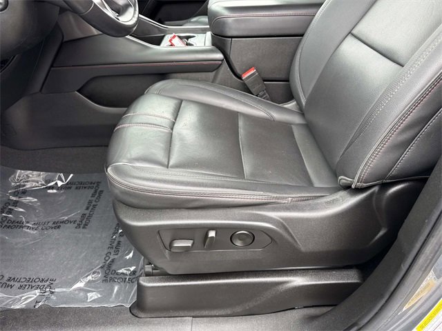 Used 2022 Chevrolet Tahoe RST w/ Luxury Package image 12