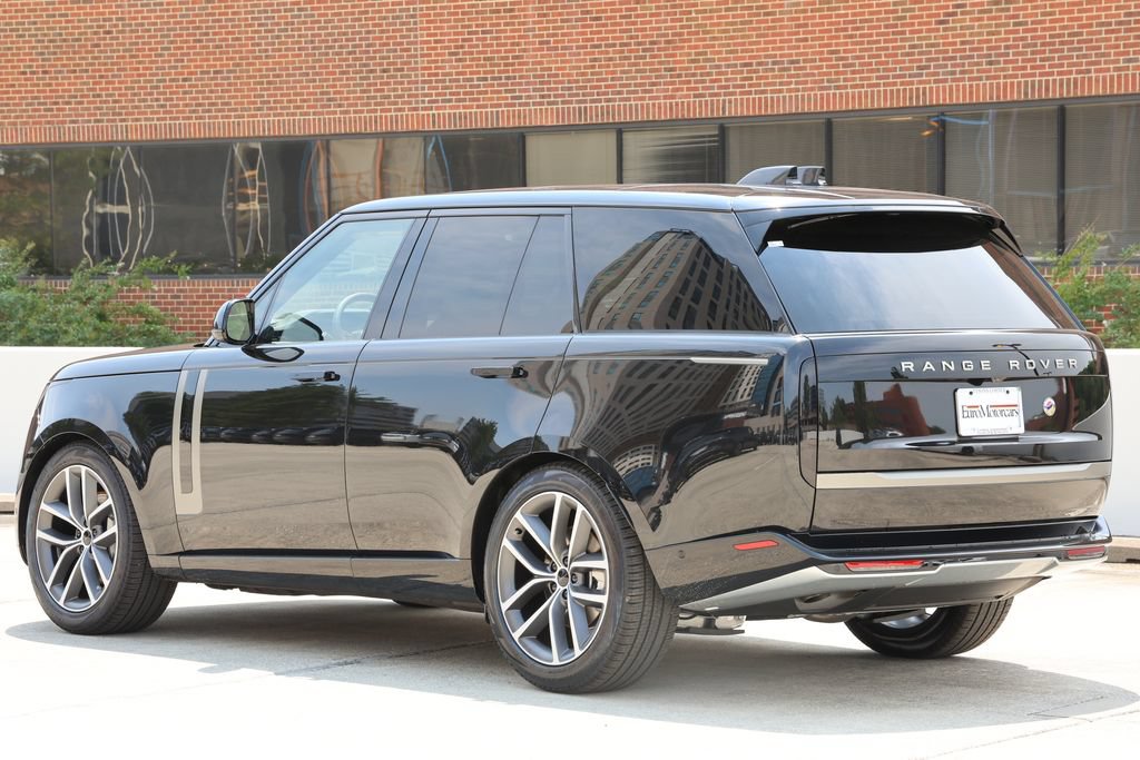 New 2026 Land Rover Range Rover SE AWD/4WD image 2