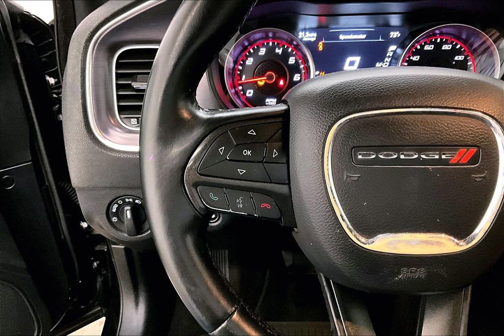 Used 2016 Dodge Charger SE w/ Power Sunroof Group image 11