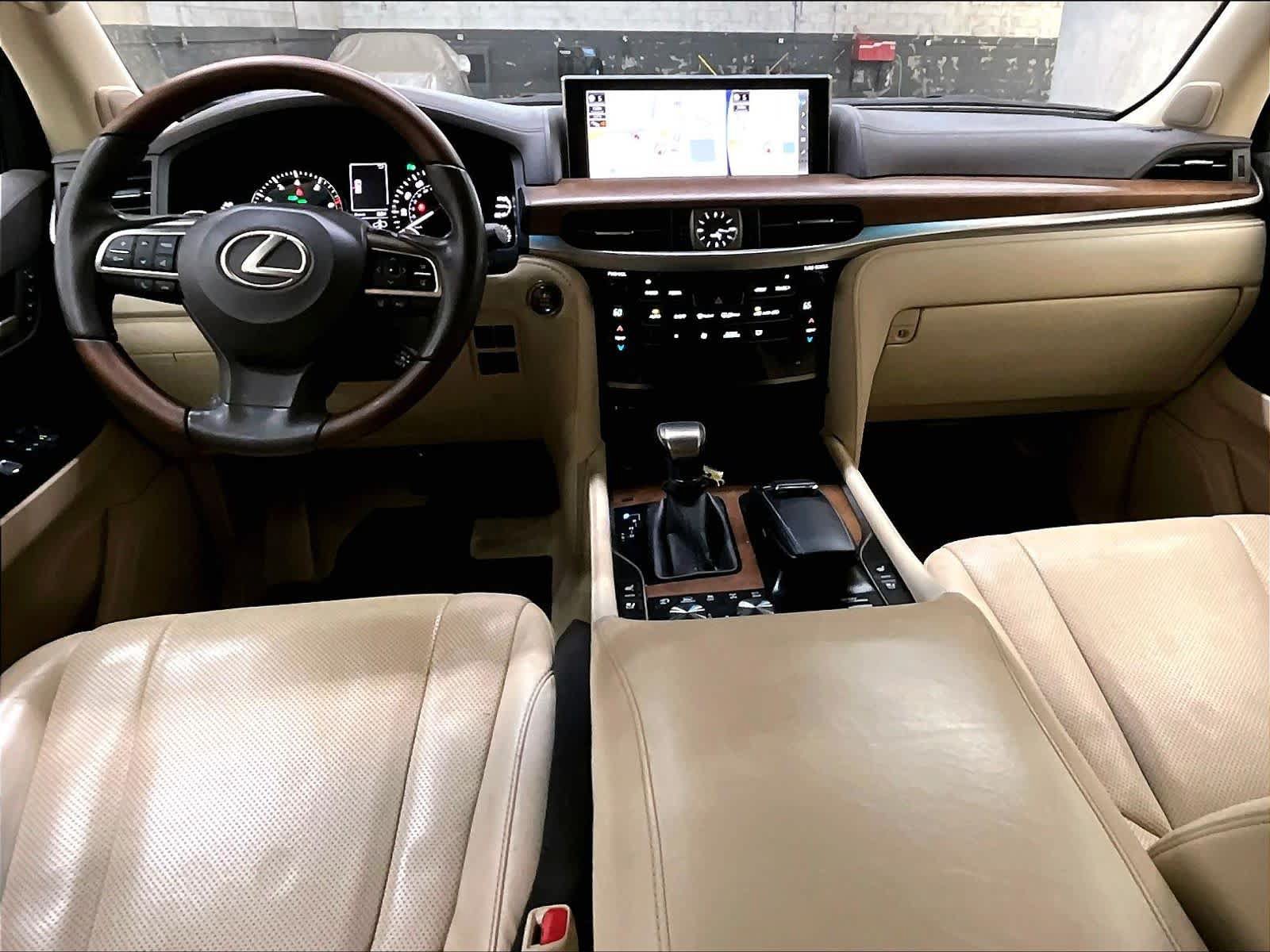 Used 2019 Lexus LX 570 4WD w/ Luxury Package image 19
