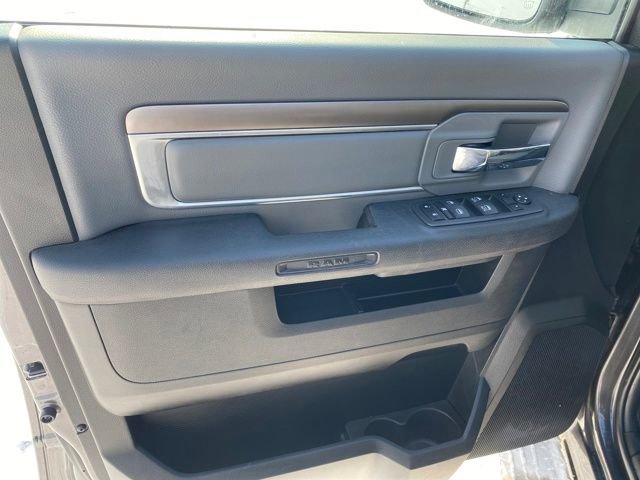 Used 2023 RAM 1500 Classic SLT image 17