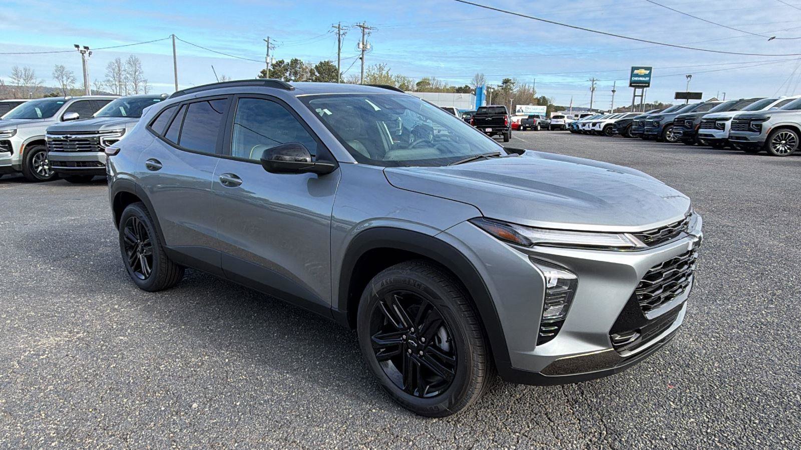 New 2026 Chevrolet Trax ACTIV image 3