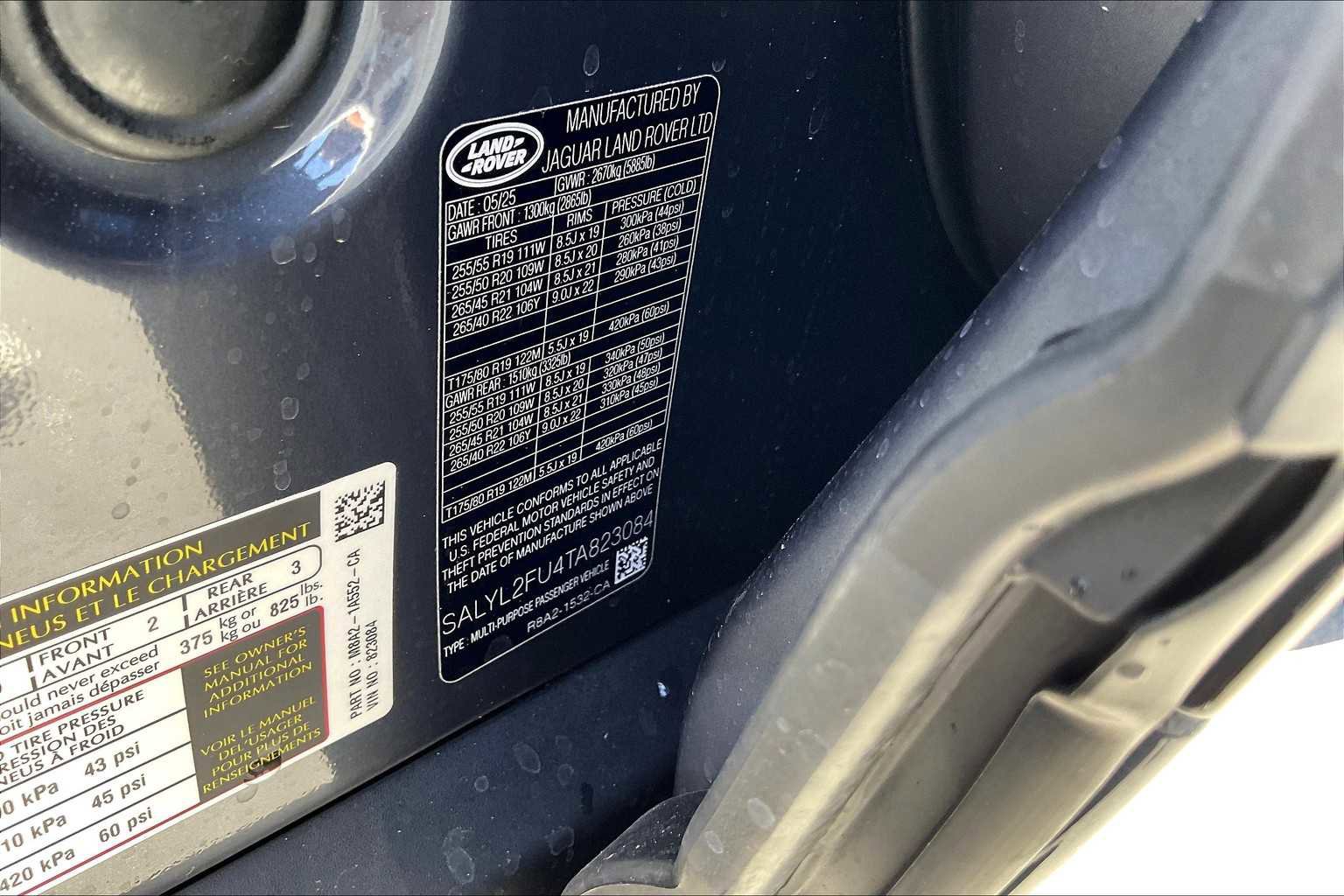 New 2026 Land Rover Range Rover Velar Dynamic SE image 36