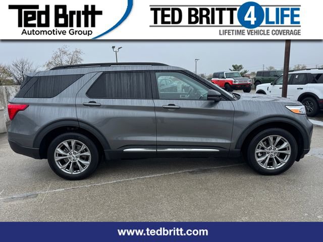 Used 2023 Ford Explorer XLT w/ Equipment Group 202A image 1