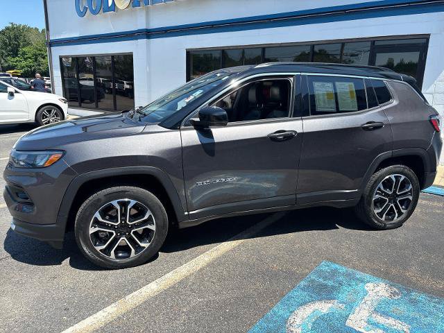 Used 2023 Jeep Compass Limited AWD/4WD image 9