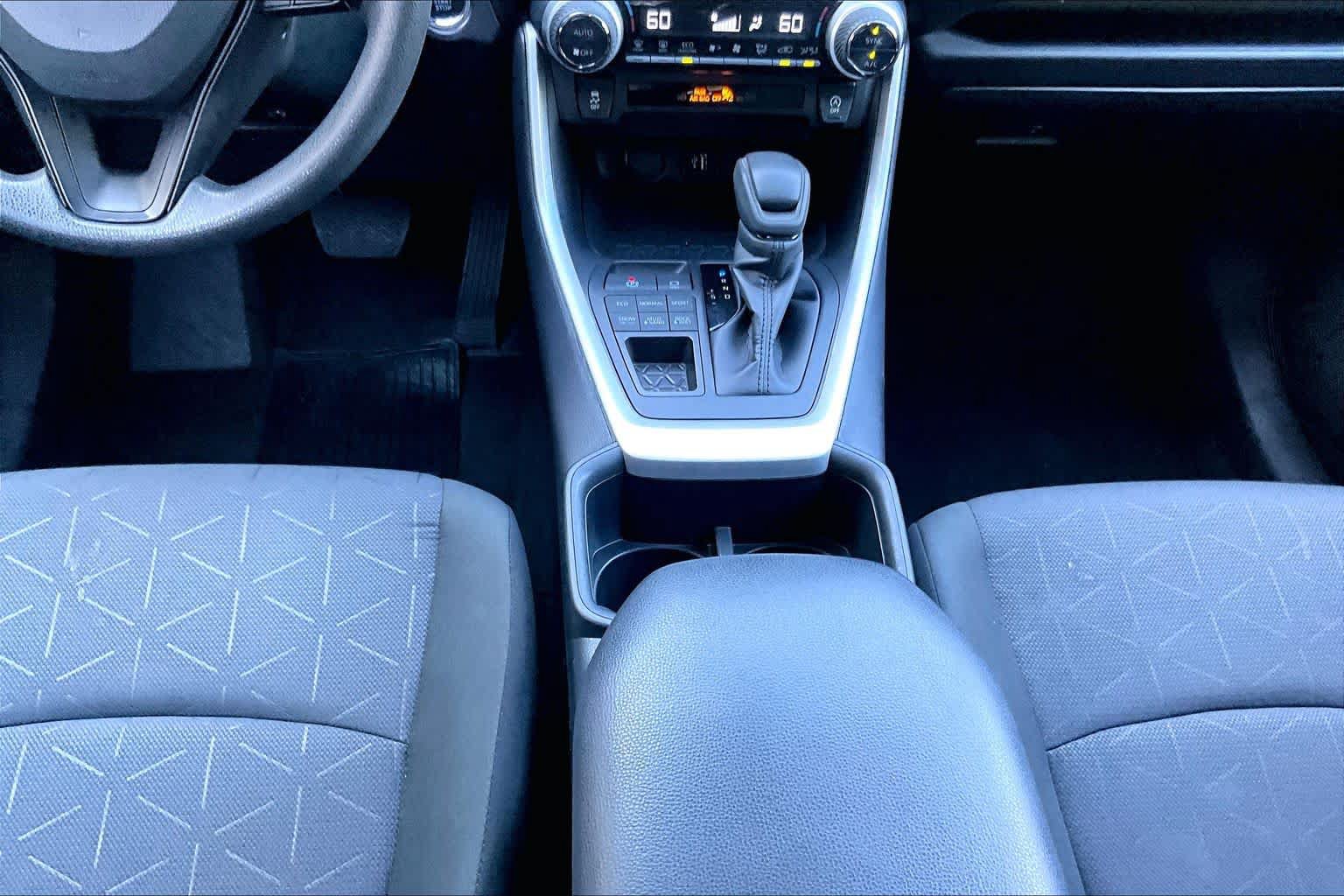 Certified 2025 Toyota RAV4 XLE AWD/4WD image 17