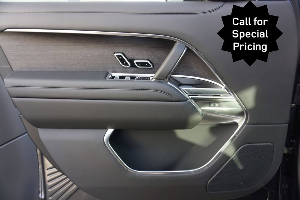 New 2025 Land Rover Range Rover Long Wheelbase SE image 17