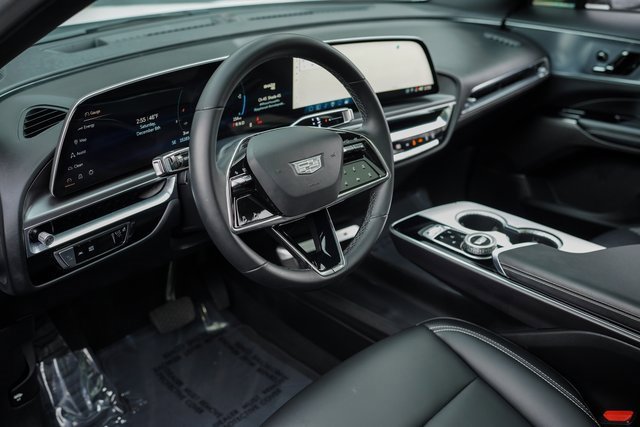 Used 2024 Cadillac Lyriq Tech image 19