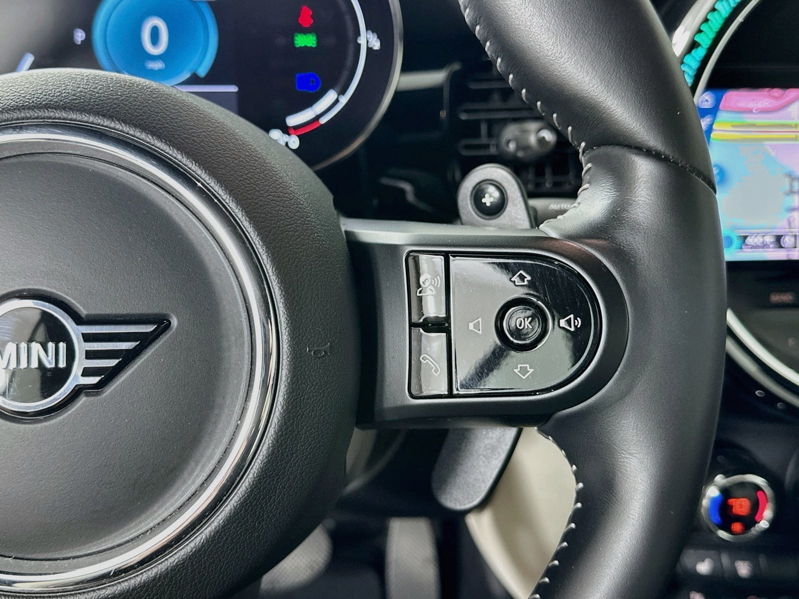 Certified 2024 MINI Cooper S FWD image 18
