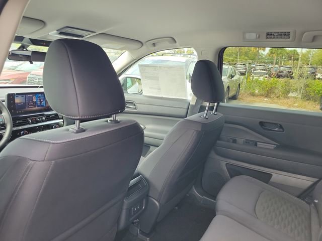 New 2026 Nissan Pathfinder SV image 24