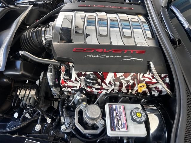 Used 2017 Chevrolet Corvette Stingray Coupe w/ 1LT RWD image 15