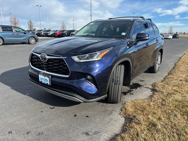 Used 2022 Toyota Highlander Platinum image 7