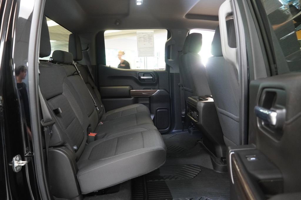 Certified 2022 Chevrolet Silverado 1500 RST w/ LPO, Blackout Package AWD/4WD image 30