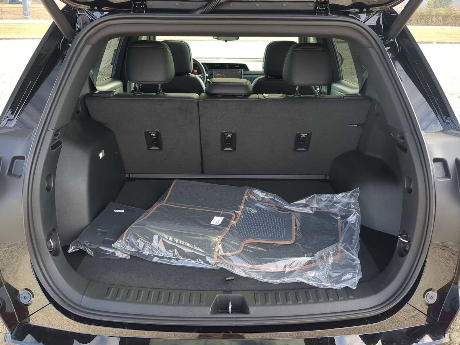 New 2026 GMC Terrain AT4 w/ Convenience Package III image 26