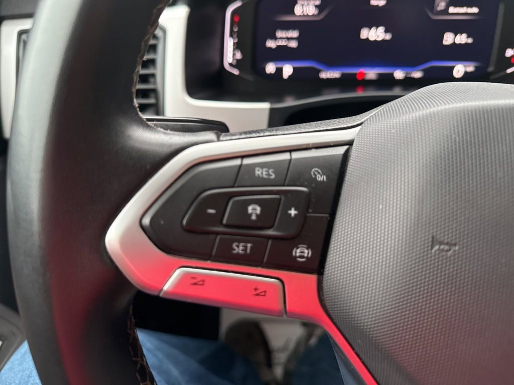 Used 2022 Volkswagen Atlas Cross Sport SE image 29