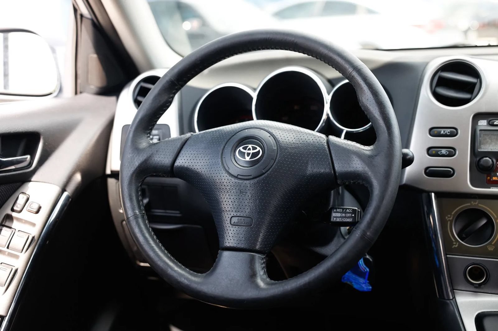 Used 2004 Toyota Matrix XR FWD image 25