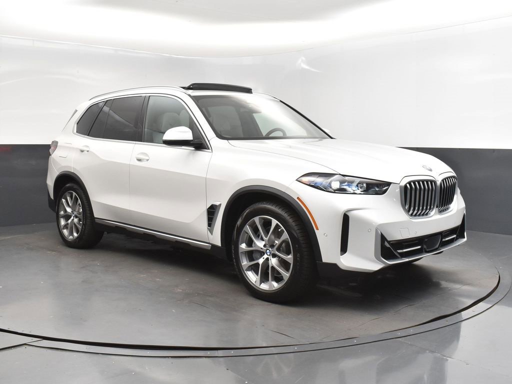 New 2026 BMW X5 xDrive50e image 1