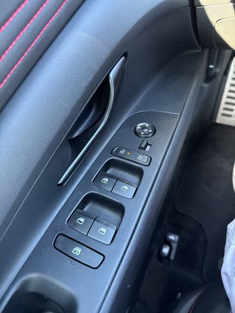 Used 2025 Hyundai Elantra N Line image 18