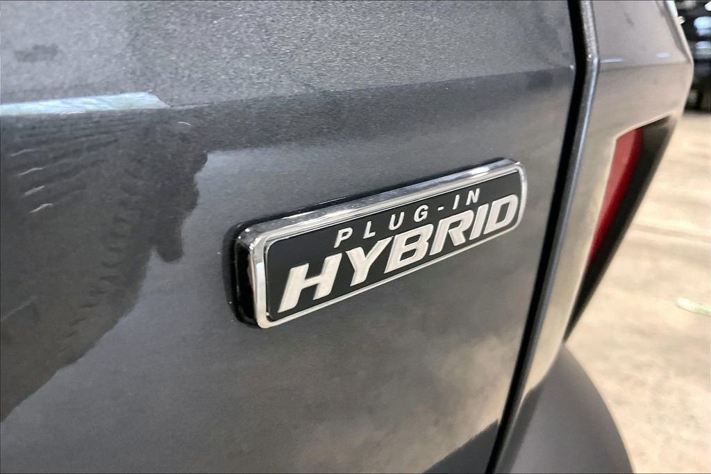 Used 2025 Ford Escape SE FWD image 24