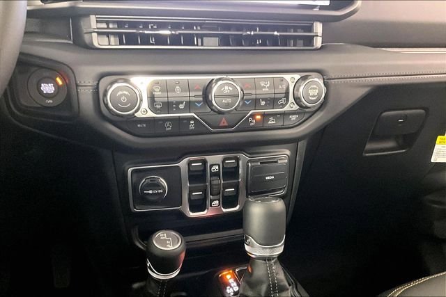 New 2026 Jeep Gladiator Mojave AWD/4WD image 7