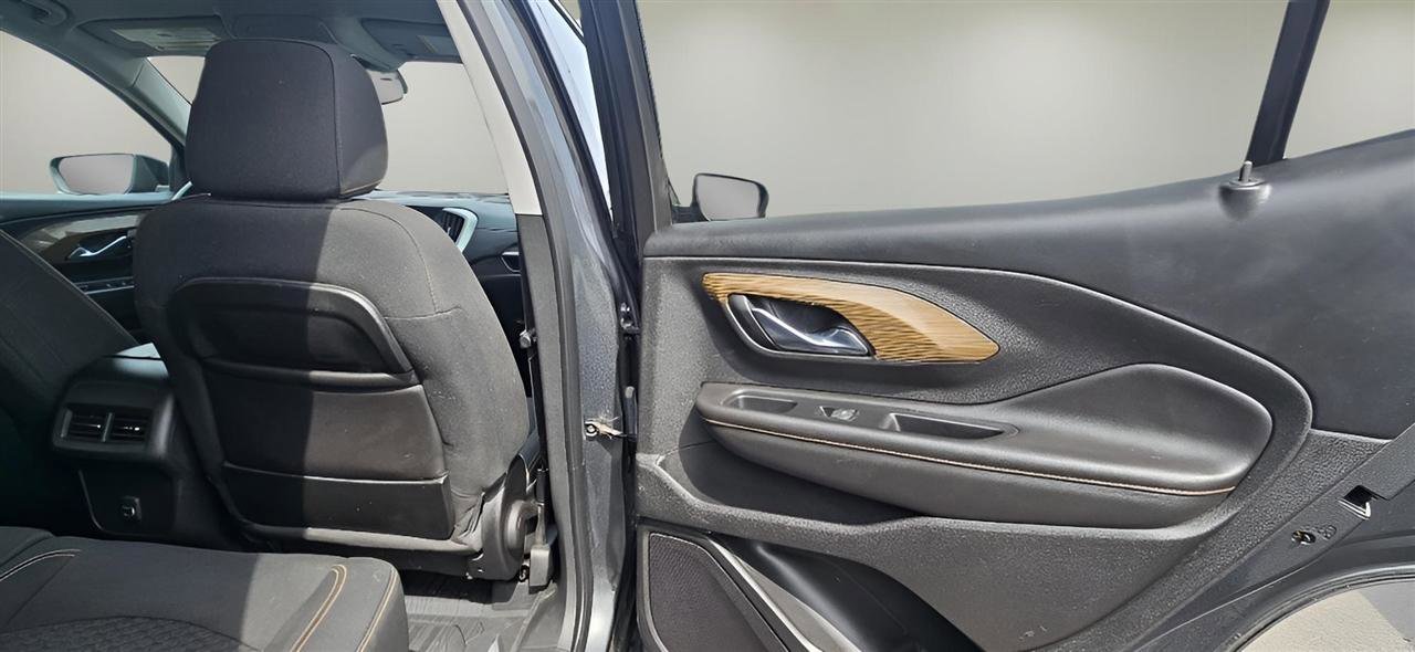 Used 2019 GMC Terrain SLE w/ Driver Convenience Package image 21
