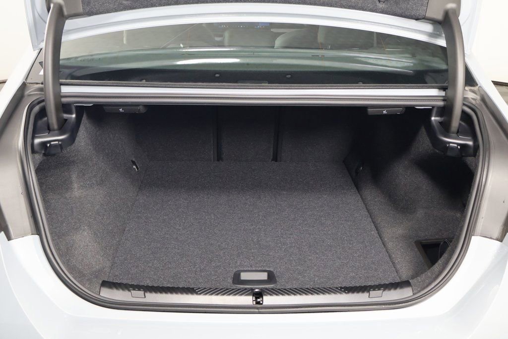 New 2026 BMW i5 eDrive40 w/ Executive Package image 8