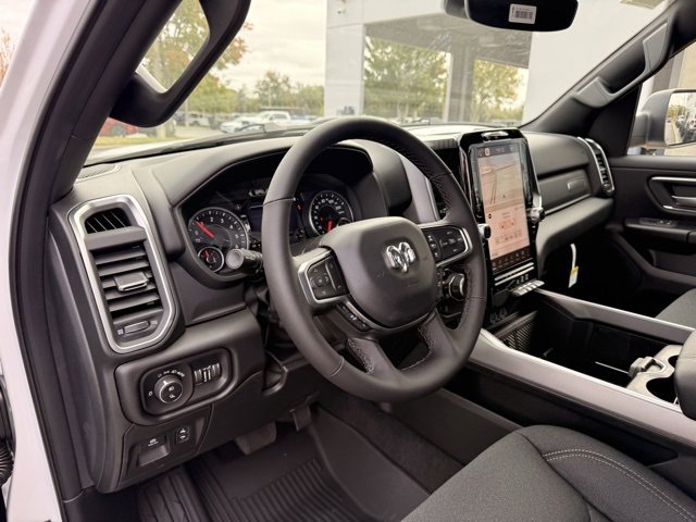 New 2026 RAM 1500 4x4 Crew Cab image 16