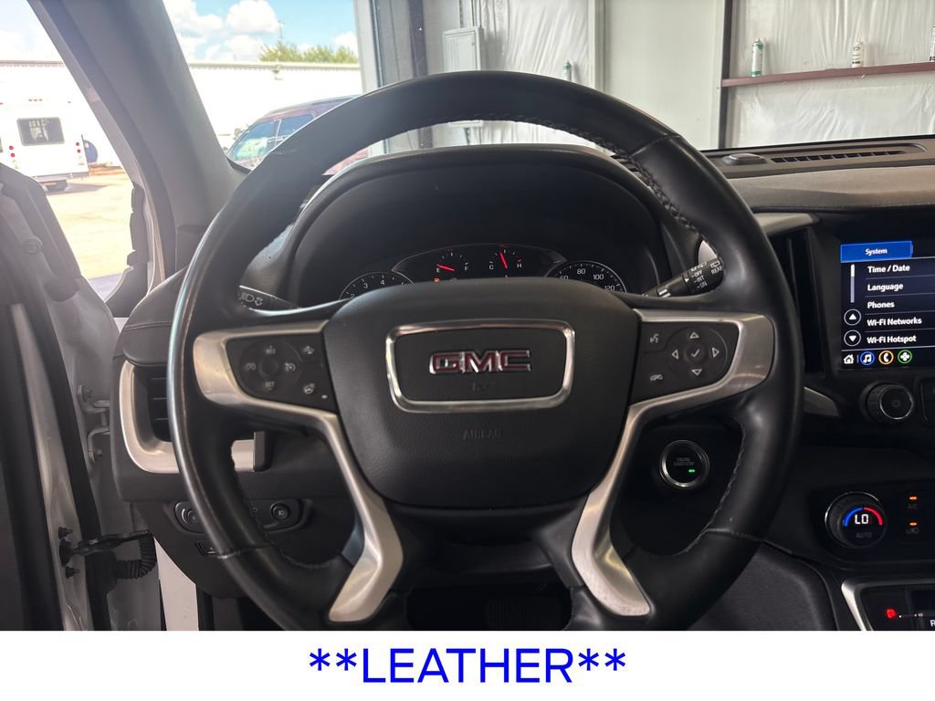Used 2024 GMC Terrain SLT AWD/4WD image 16