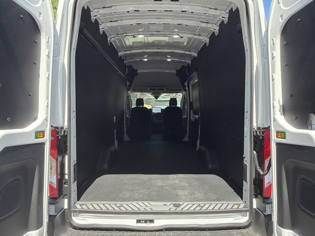 New 2026 Ford Transit 250 148 High Roof Extended w/ Load Area Protection Package RWD image 18