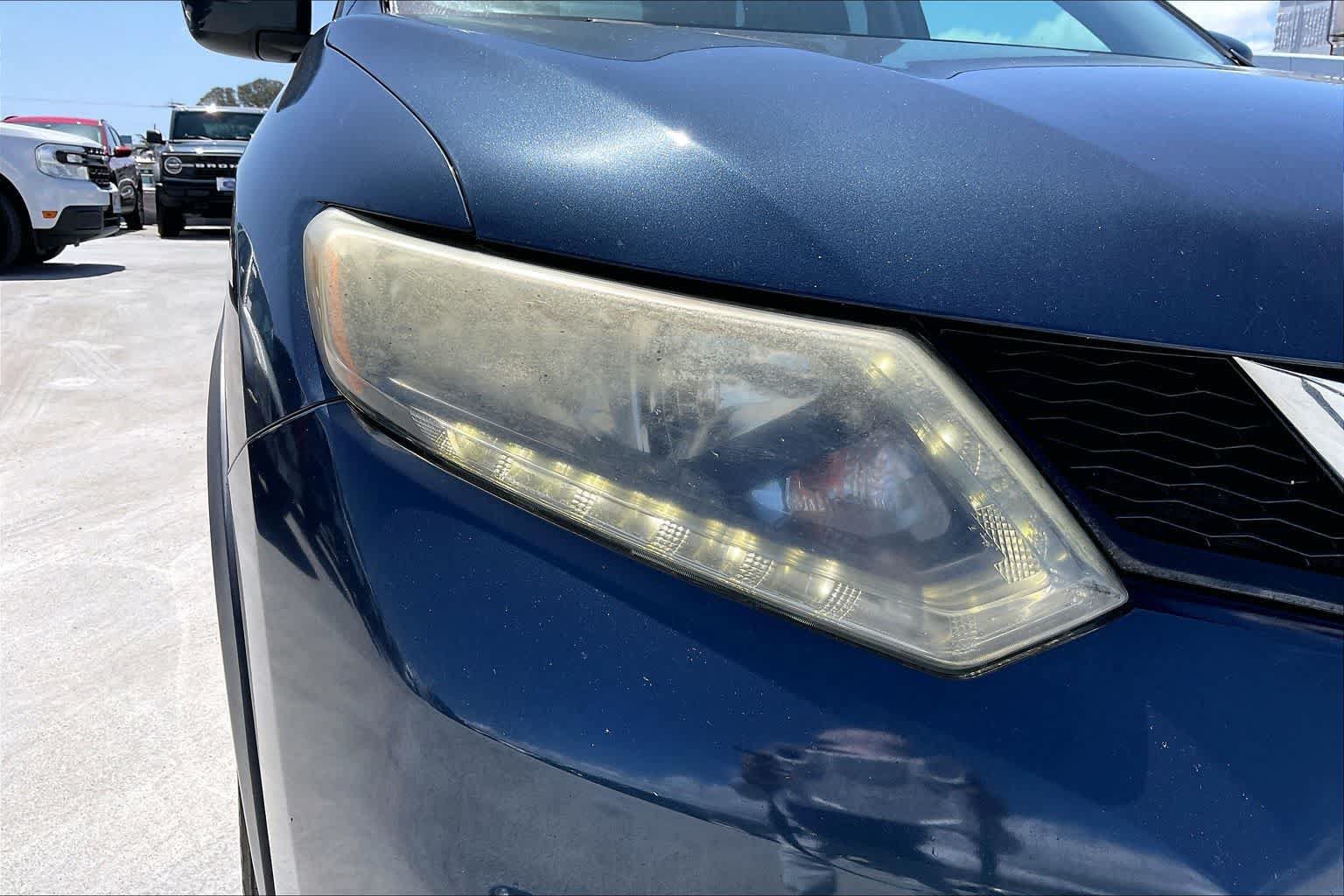 Used 2016 Nissan Rogue SV FWD image 31