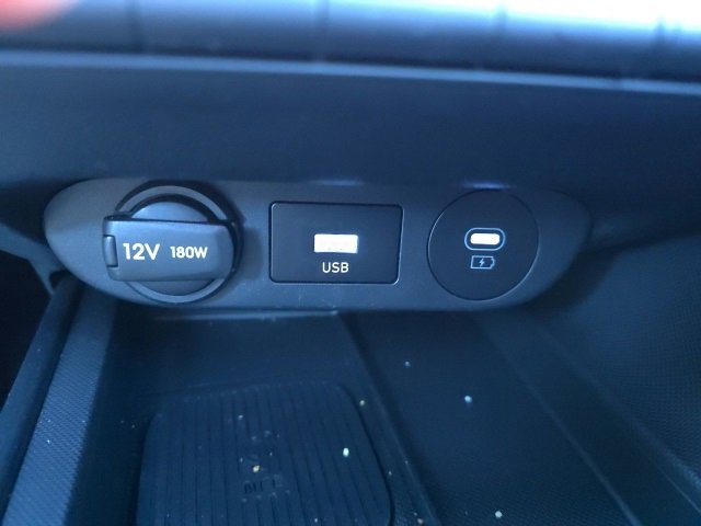 Used 2025 Hyundai Elantra N image 33