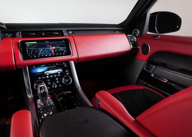 Used 2022 Land Rover Range Rover Sport HST image 18