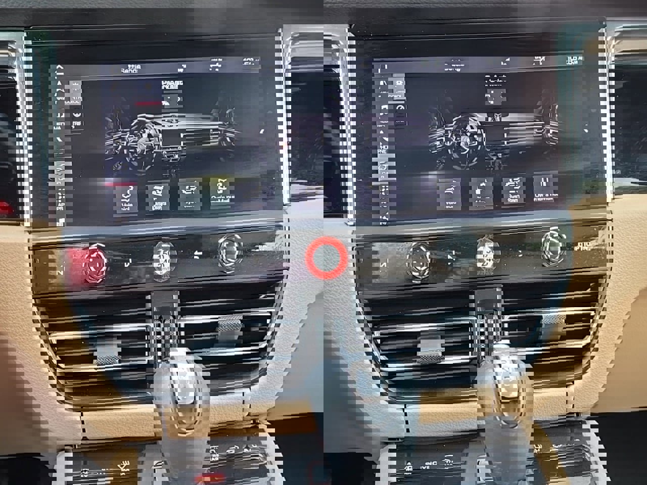 Used 2024 Porsche Macan image 16