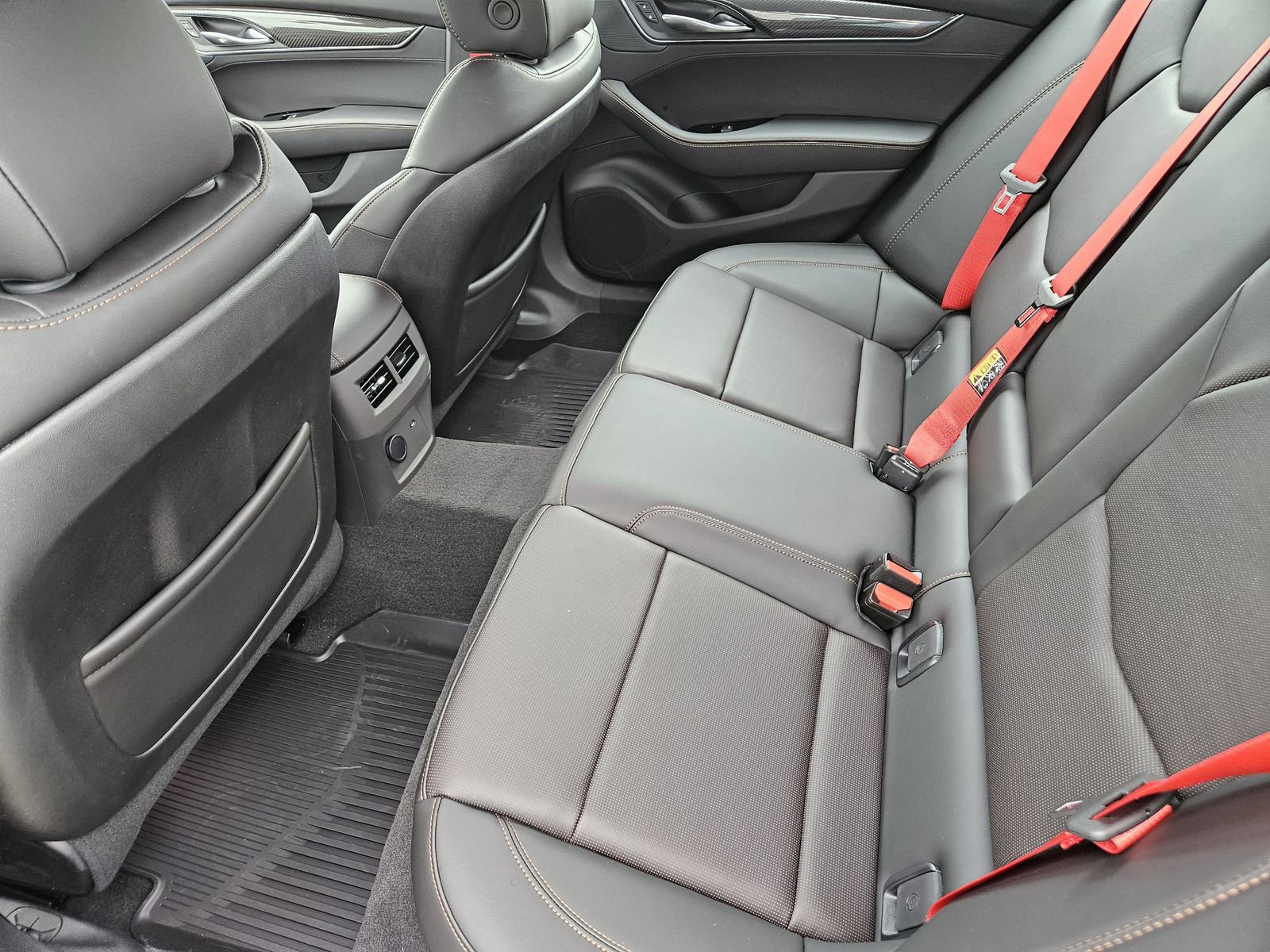 New 2026 Cadillac CT5 V w/ Technology Package AWD/4WD image 29