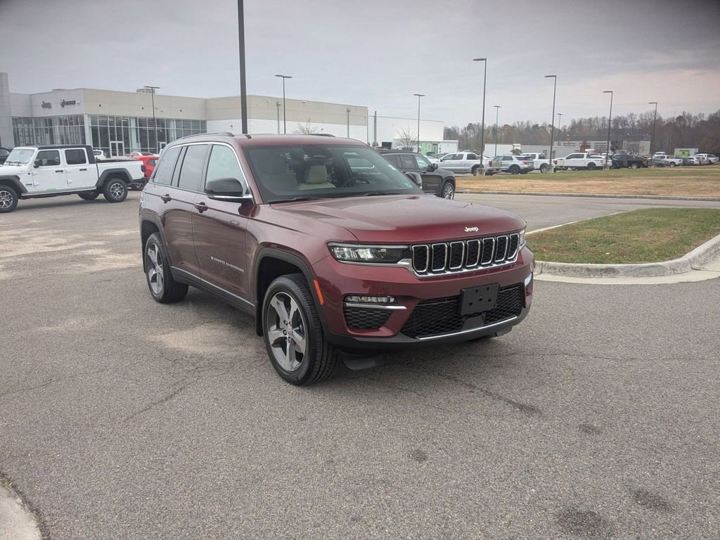 New 2025 Jeep Grand Cherokee Limited w/ Trailer Tow Package image 7