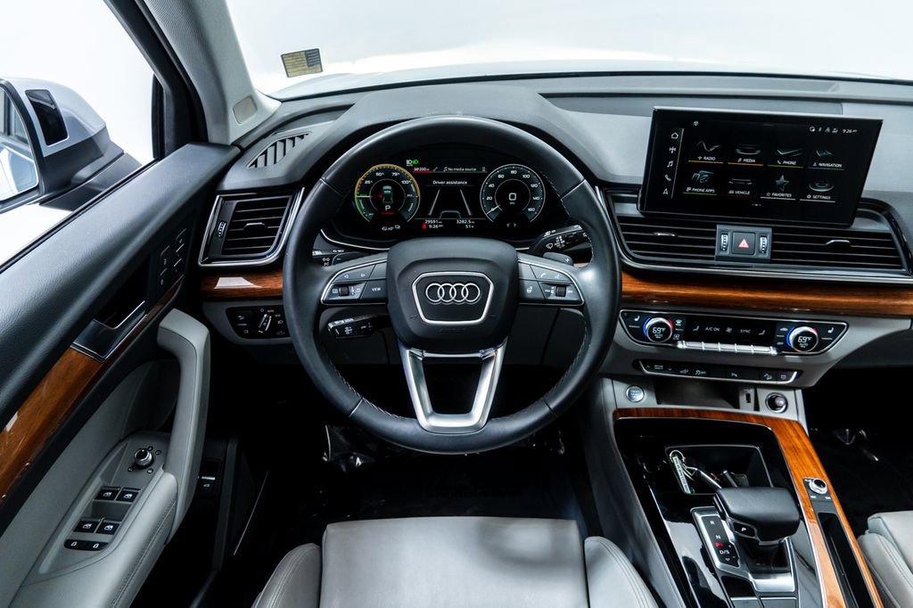 Used 2023 Audi Q5 e Premium Plus w/ Premium Plus Package AWD/4WD image 14