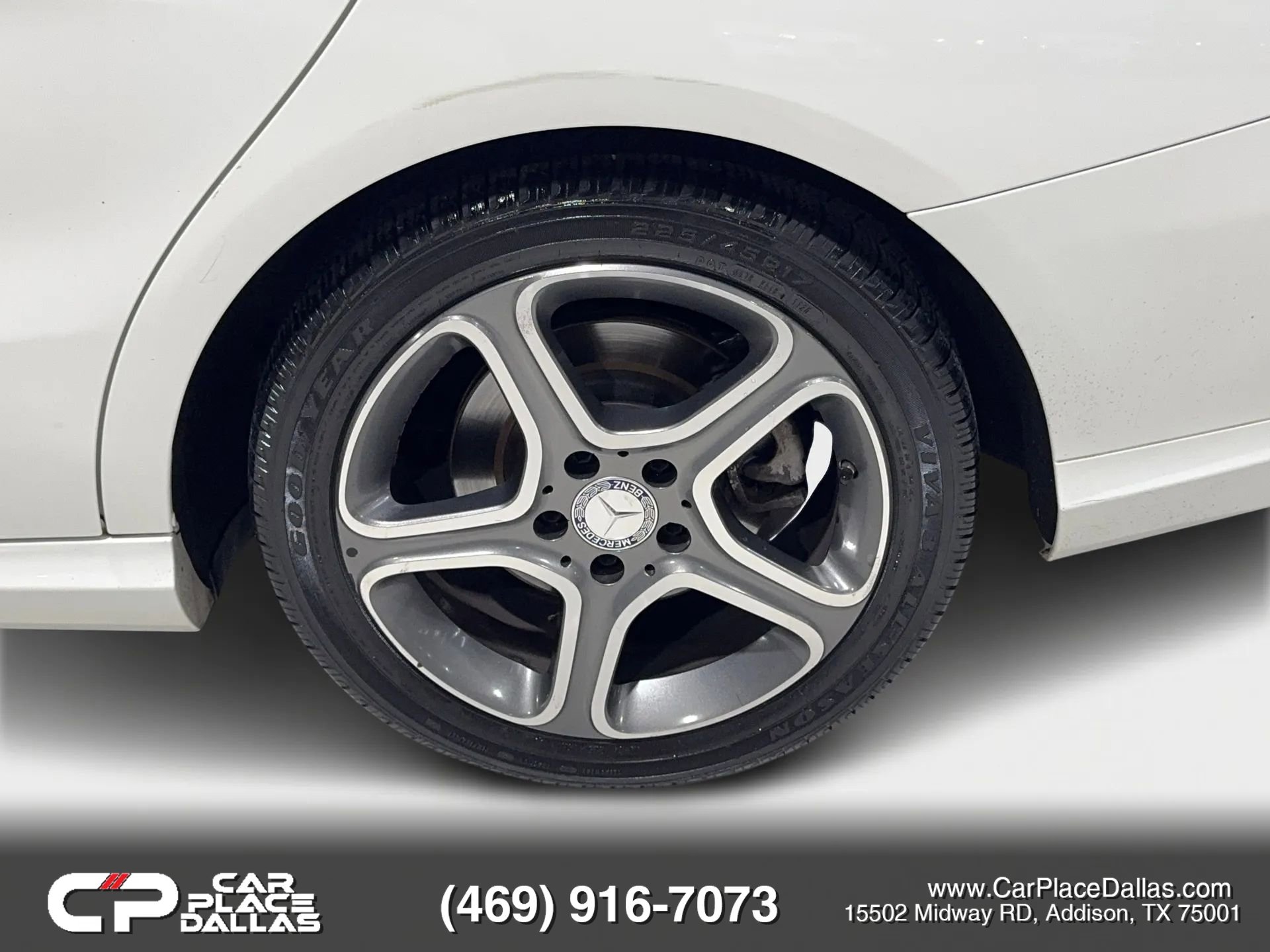 Used 2014 Mercedes-Benz CLA 250 image 33