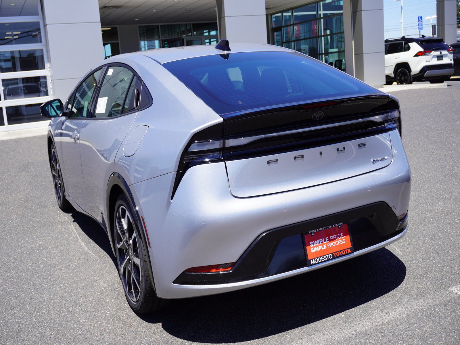 New 2026 Toyota Prius Plug-In Hybrid FWD image 8
