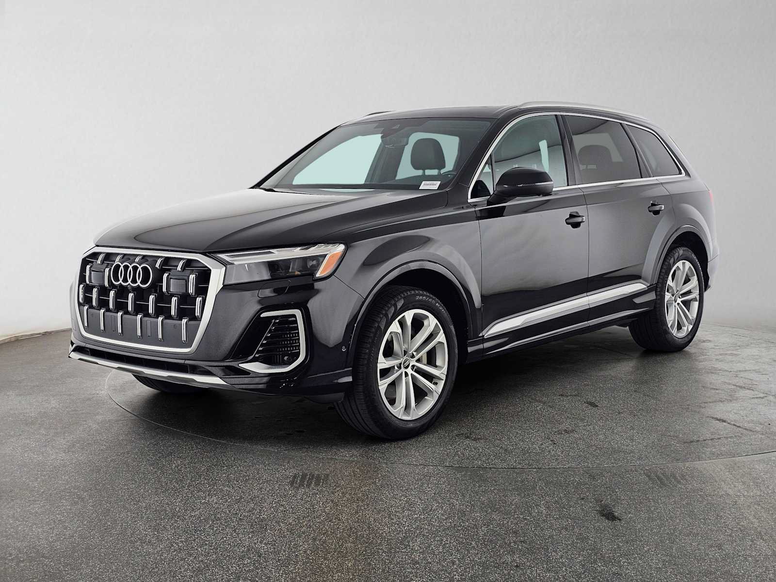 Used 2025 Audi Q7 3.0T Premium Plus AWD/4WD image 7