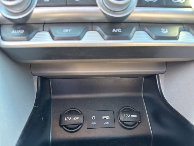 Used 2020 Hyundai Elantra SEL image 32