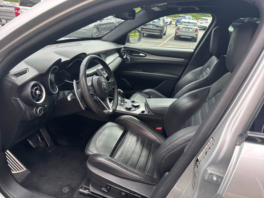 Used 2018 Alfa Romeo Stelvio Ti Sport AWD/4WD image 24