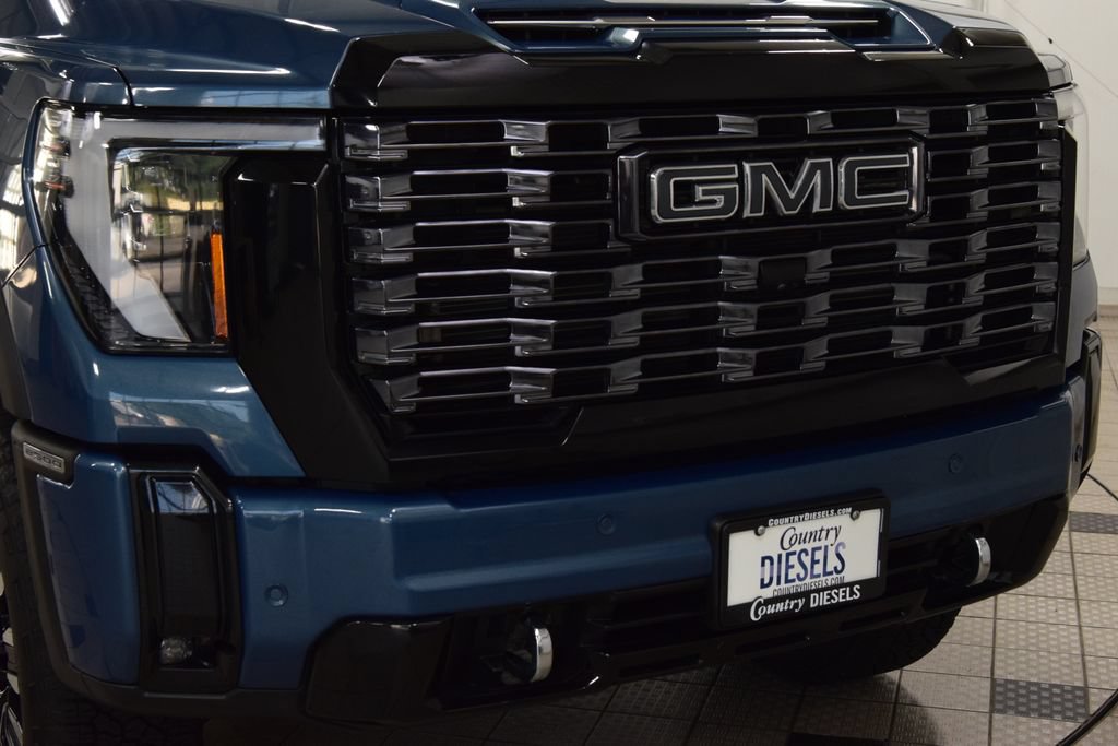 Used 2025 GMC Sierra 2500 Denali Ultimate AWD/4WD image 12