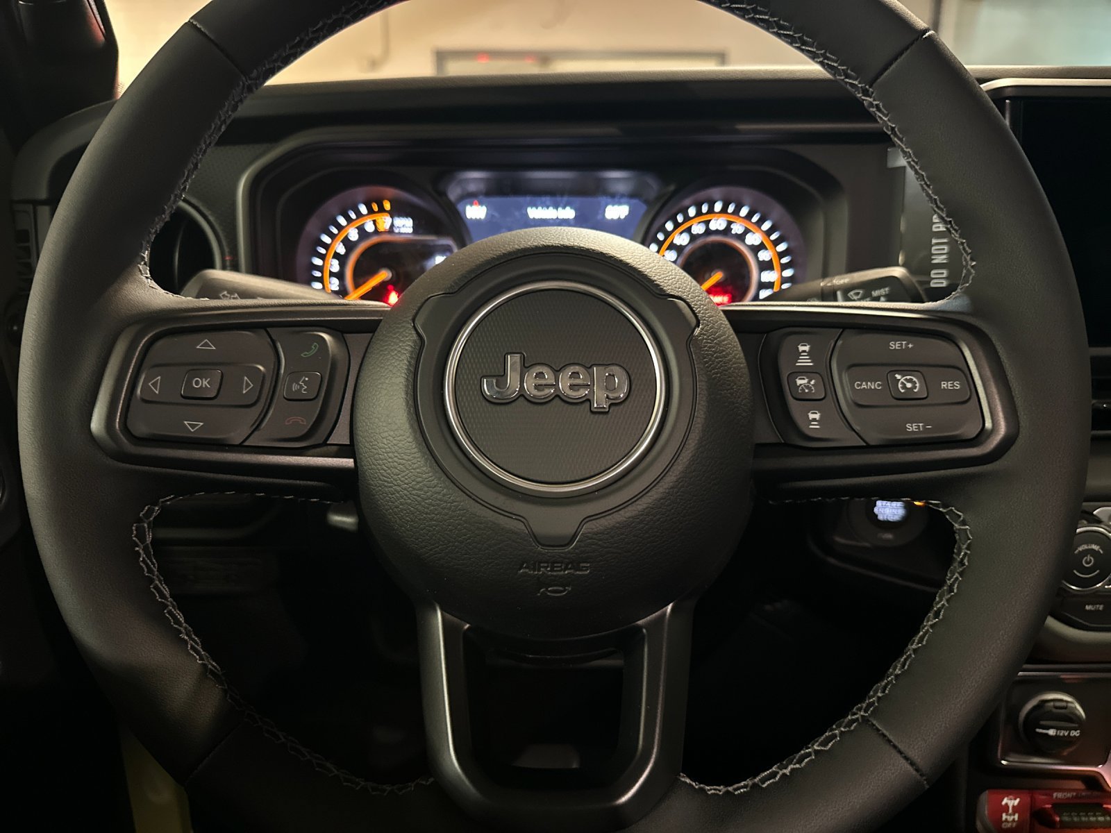 New 2026 Jeep Gladiator Sport AWD/4WD image 22